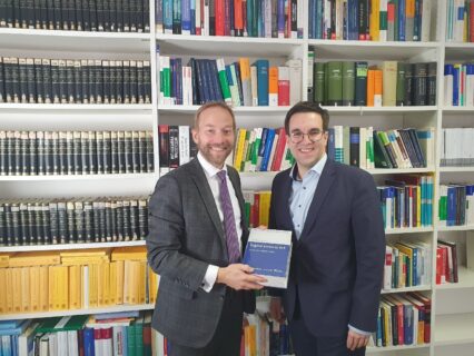 Symbolbild zum Artikel. Der Link öffnet das Bild in einer großen Anzeige.